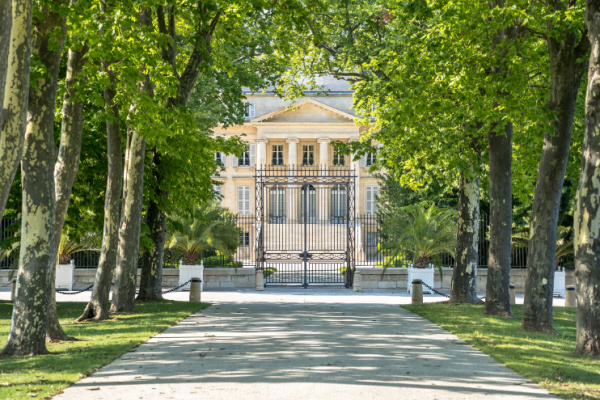 C’est l’histoire d’un propriétaire qui réussit à vendre son château… mais pas sa valeur fiscale…