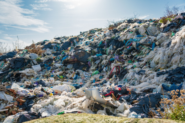 Collecteur de déchets et centre de tri défaillant = tout à jeter ?