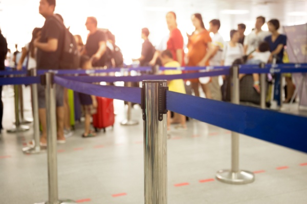 Reconnaissance faciale dans les aéroports : encore un stockage de données ? 